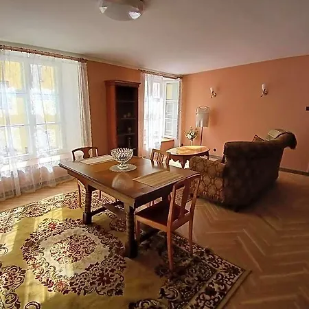 Parlament Апарт-готель 3*