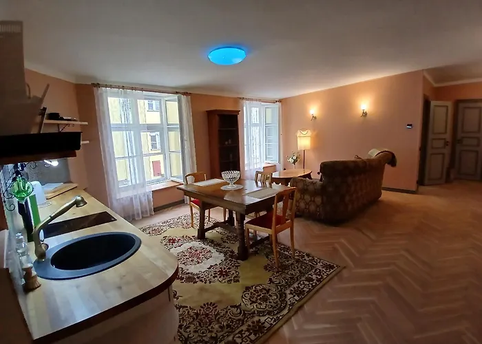 Apart Otel Parlament 3*