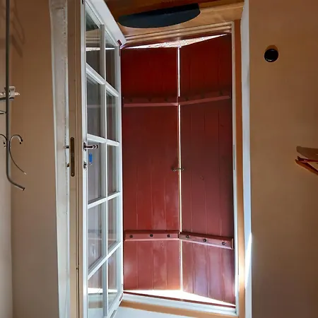 Parlament Aparthotel