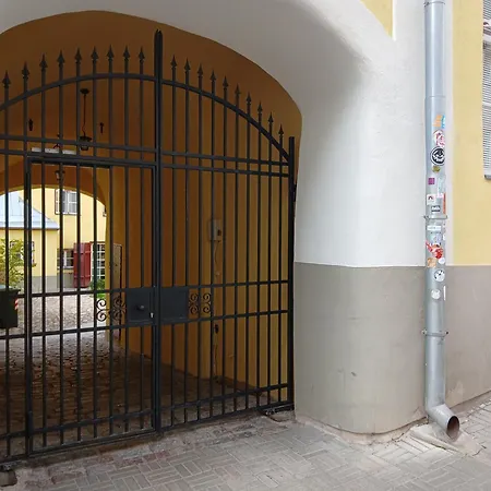 Apartahotel Parlament 3*